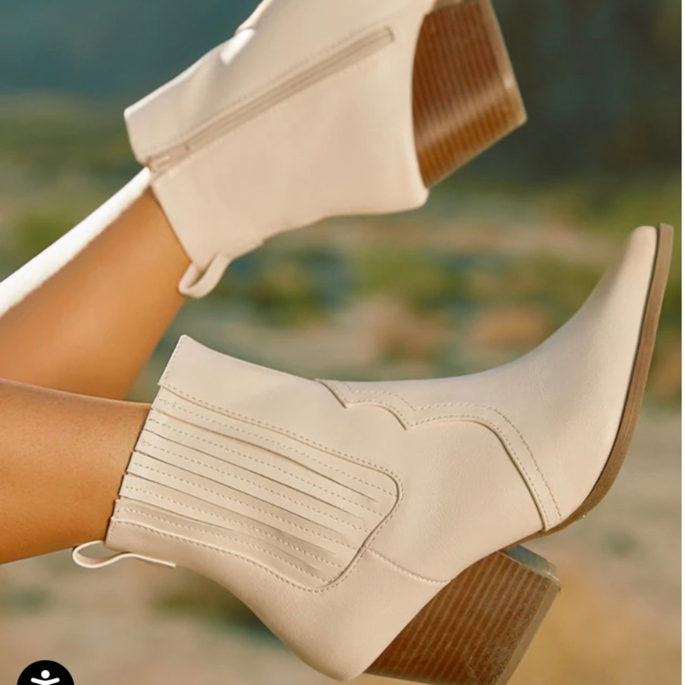 FESTIVAL BOOT! MISS LOLA ORRA-BONE